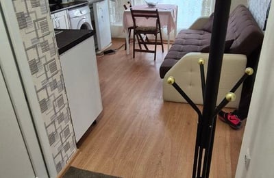 Alquiler de un apartamento acogedor y compacto de dos habitaciones en el barrio de Levski, Varna, Bulgaria